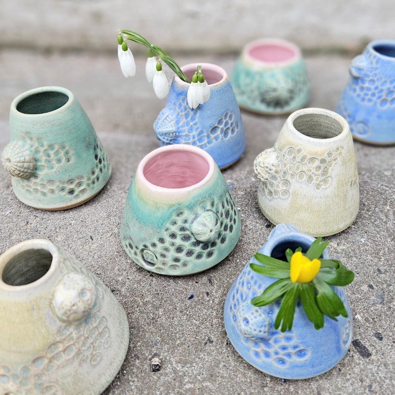 Flere små fossilvaser